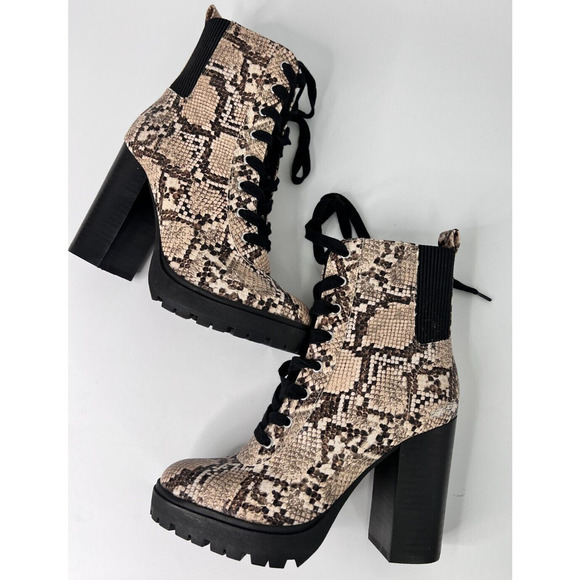 New Steve Madden LATCH Snake Print Lug Sole Heeled Hiking Boots Women’s 7.5M - Picture 3 of 11